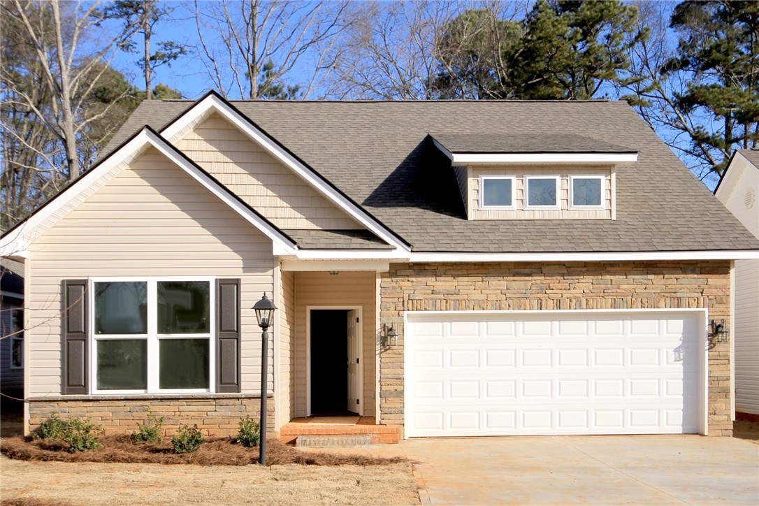 Property image 1 at 209 Magnolia Lane, Pendleton, SC 29670