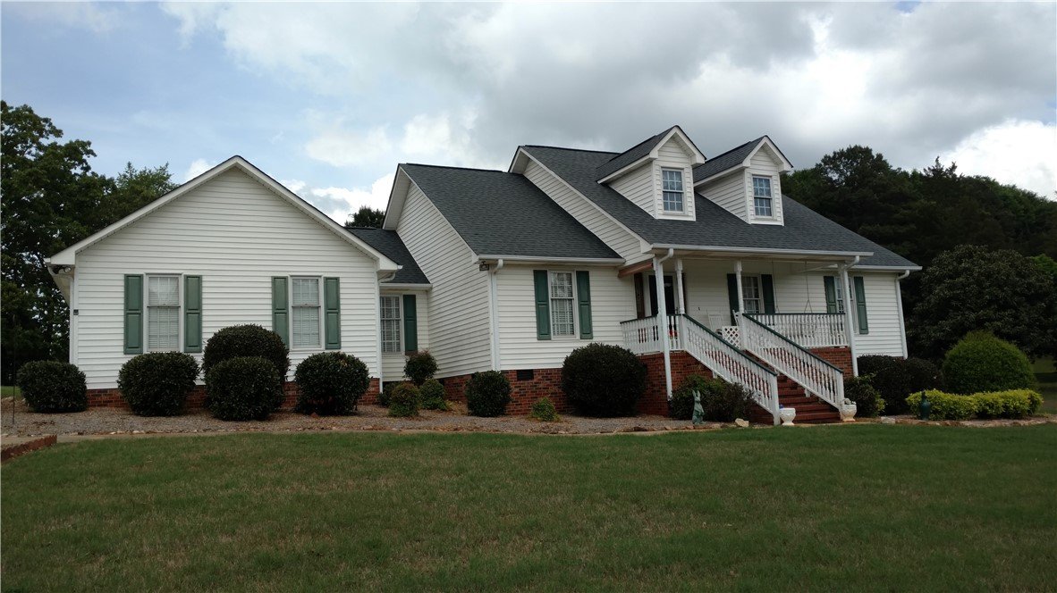 1013 Ladys Lane Lane