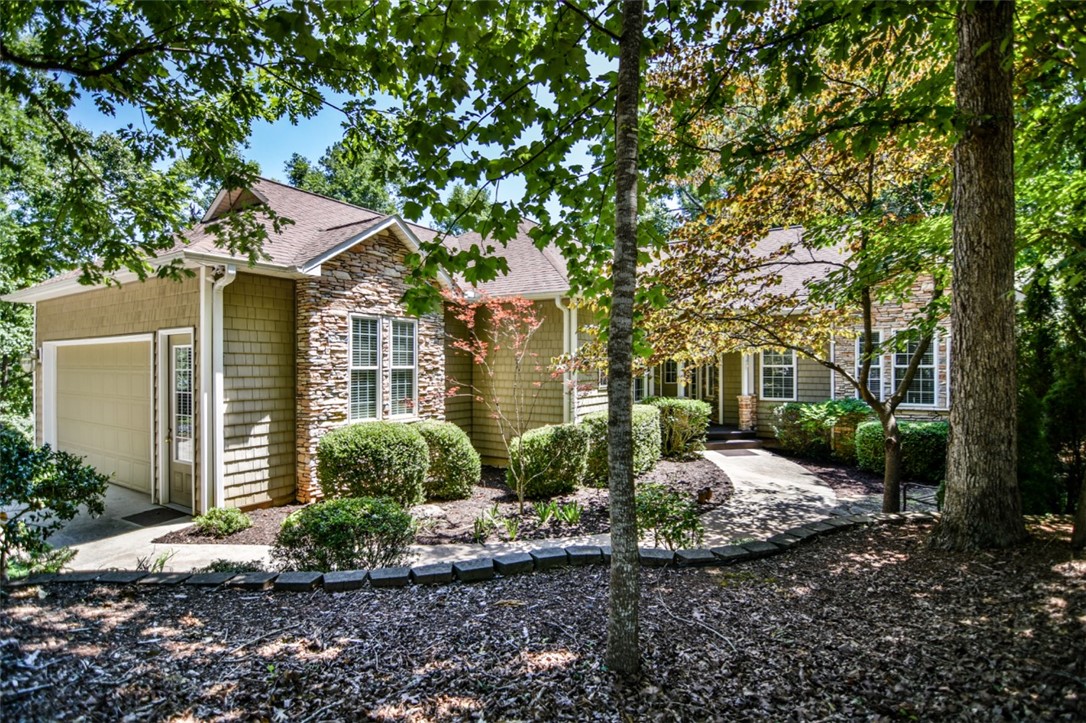 Property image 1 at 212 Wynmere Way, Seneca, SC 29672