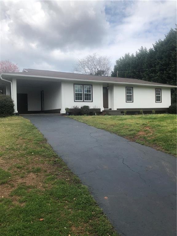 Property image 1 at 5025 Corinth Drive, Seneca, SC 29672