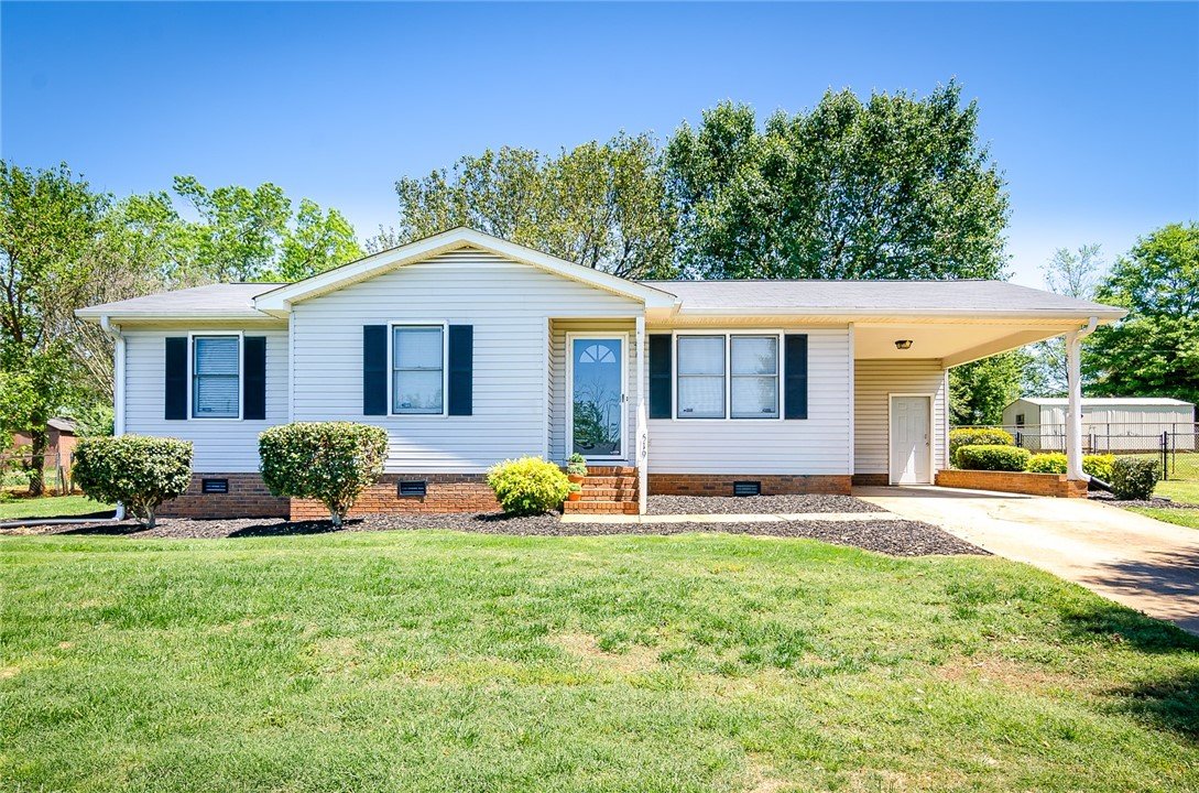 Property image 1 at 519 Chauga Drive, Anderson, SC 29626