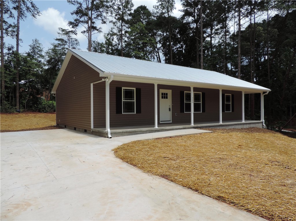 Property image 1 at 300 Arrowood Circle, Seneca, SC 29672