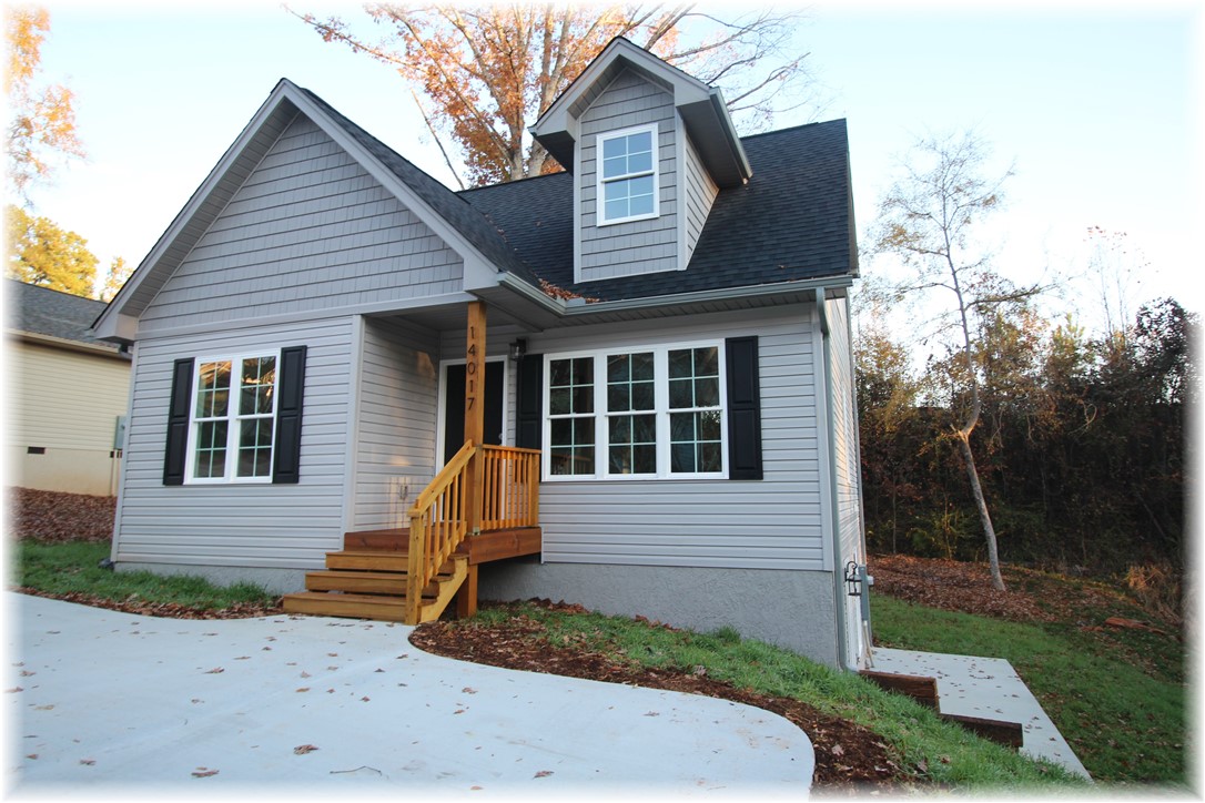 Property image 1 at 14017 Camelia Lane, Seneca, SC 29678