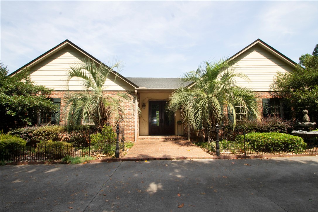 Property image 1 at 410 Woodridge Drive, Seneca, SC 29672