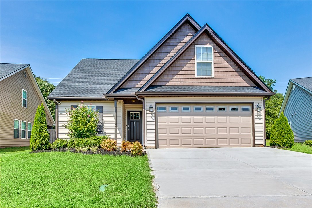 Property image 1 at 41 Maravista Avenue, Greenville, SC 29617