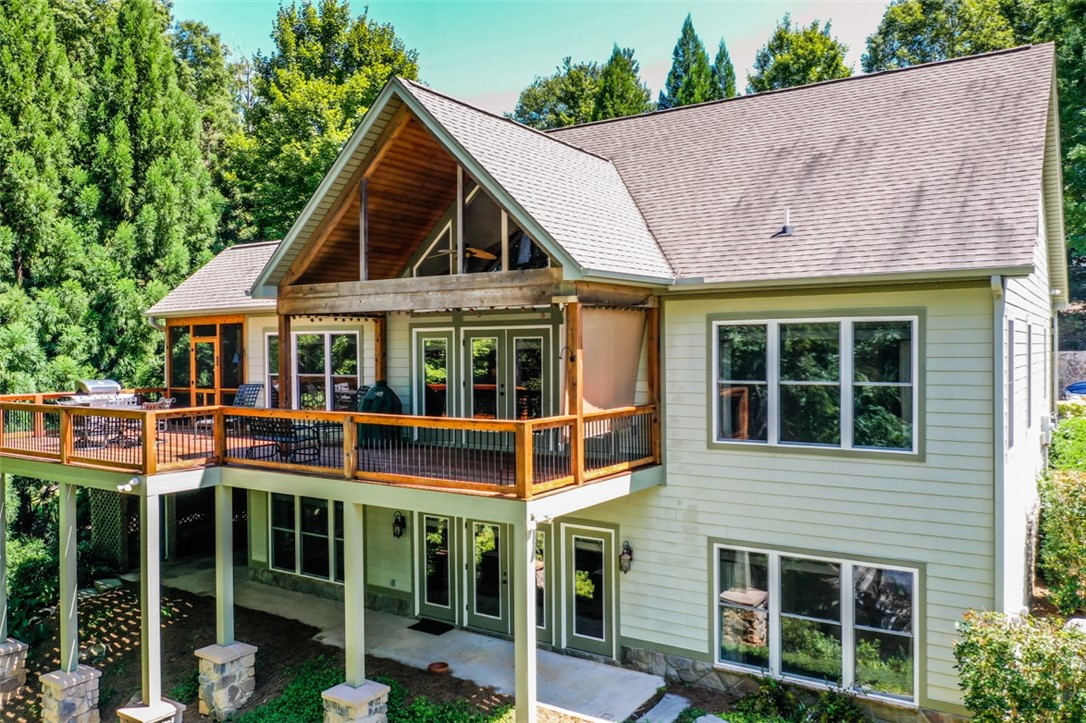 Property image 1 at 240 Long Bay Drive, West Union, SC 29696