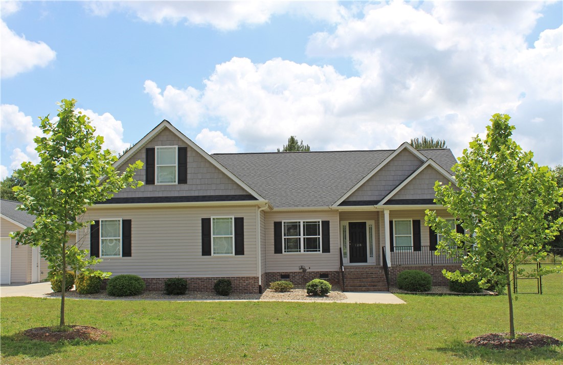 Property image 1 at 128 Saddle Brook, Anderson, SC 29625