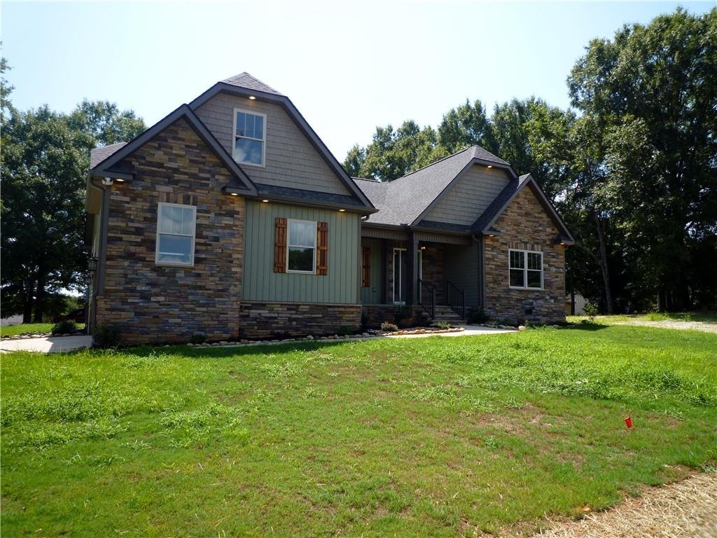 Property image 1 at 100 Amberwood Drive, Anderson, SC 29621