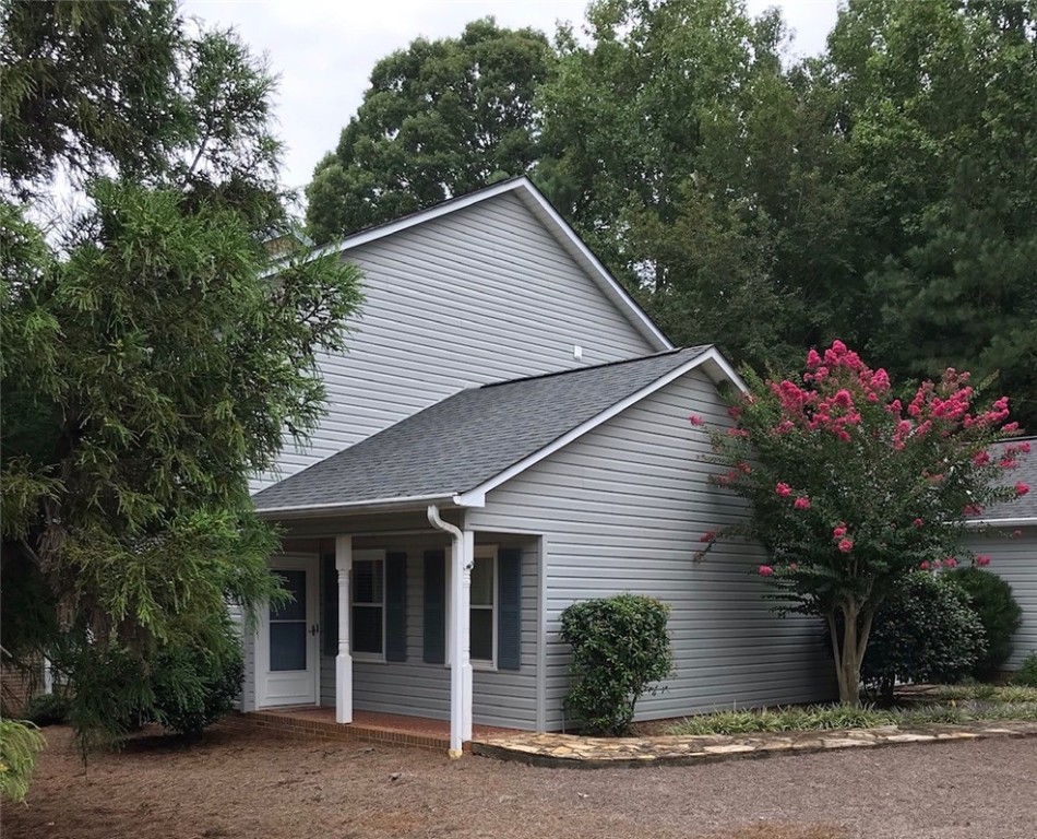 Property image 1 at 13045 Camelia Lane, Seneca, SC 29678