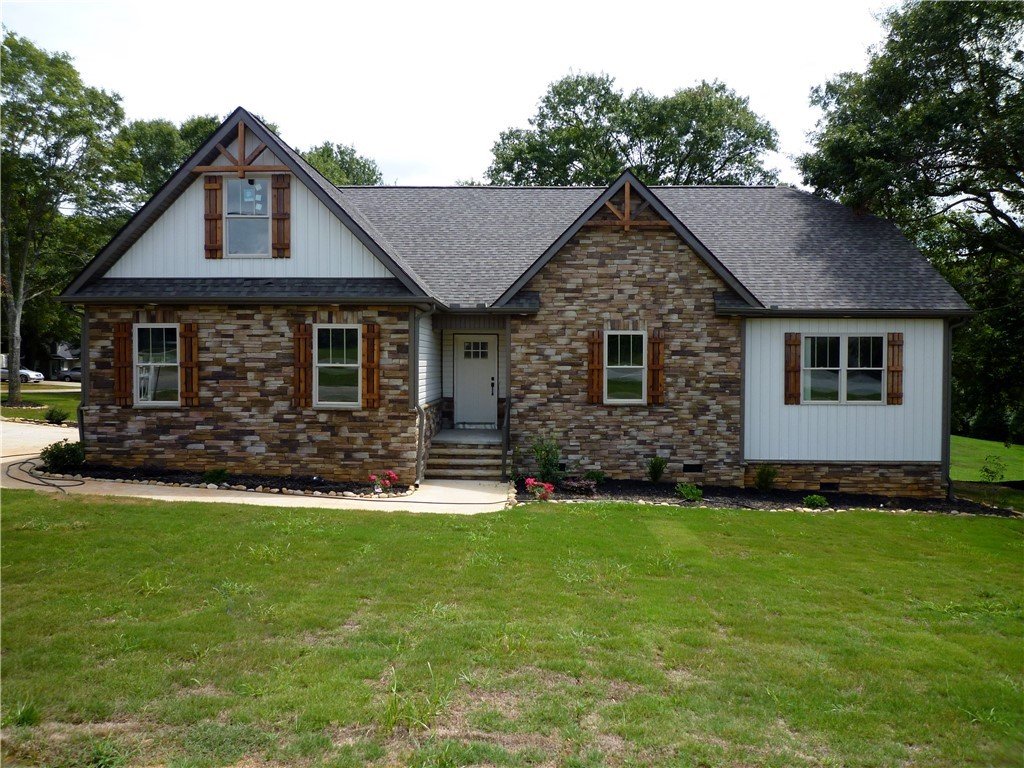 Property image 1 at 193 Amberwood Drive, Anderson, SC 29621