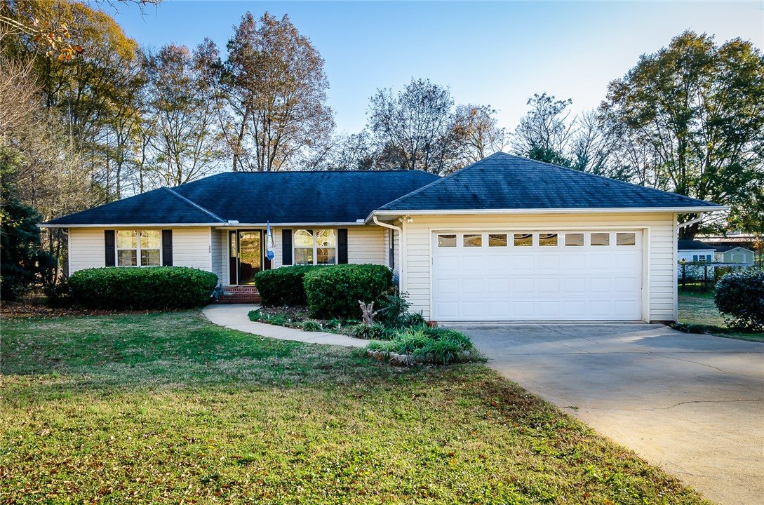 Property image 1 at 300 Shore Line Drive, Anderson, SC 29626