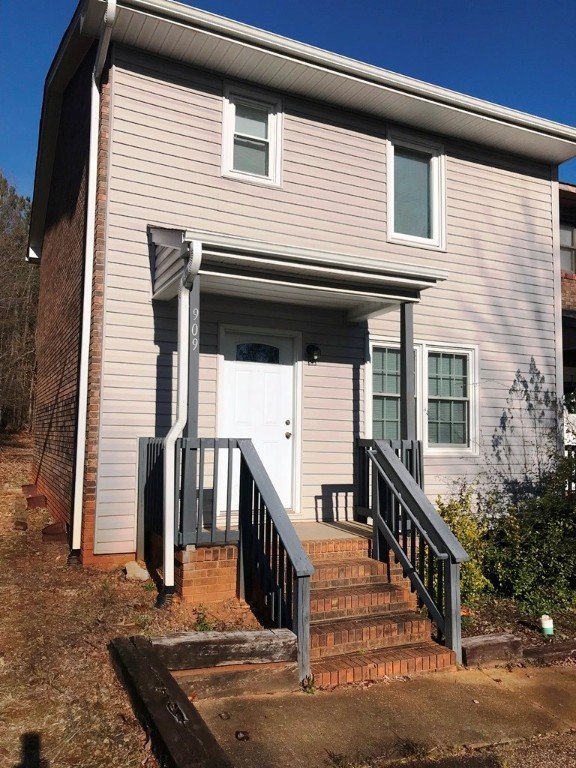 Property image 1 at 909 Georgetown Street, Clemson, SC 29631