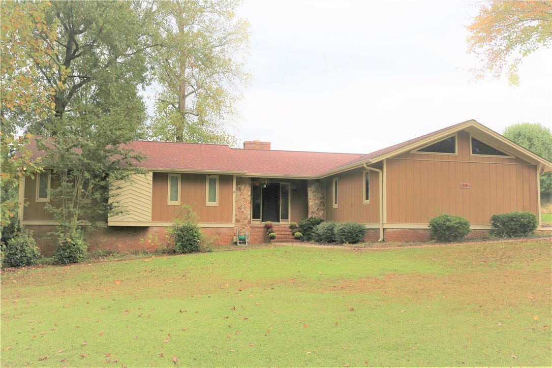 Property image 1 at 315 Oakwood Estates Drive, Anderson, SC 29621