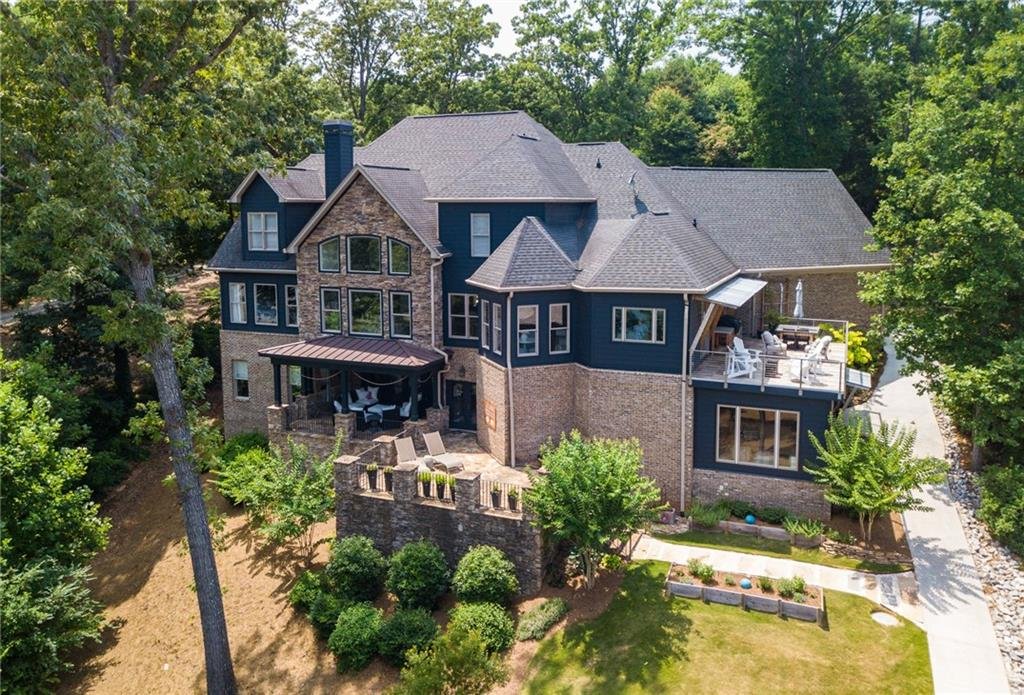 116 Crest Pointe Drive