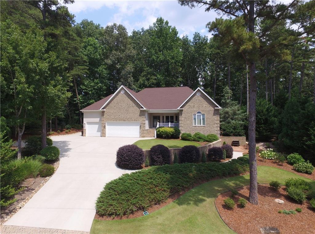 161 South Oak Pointe Drive