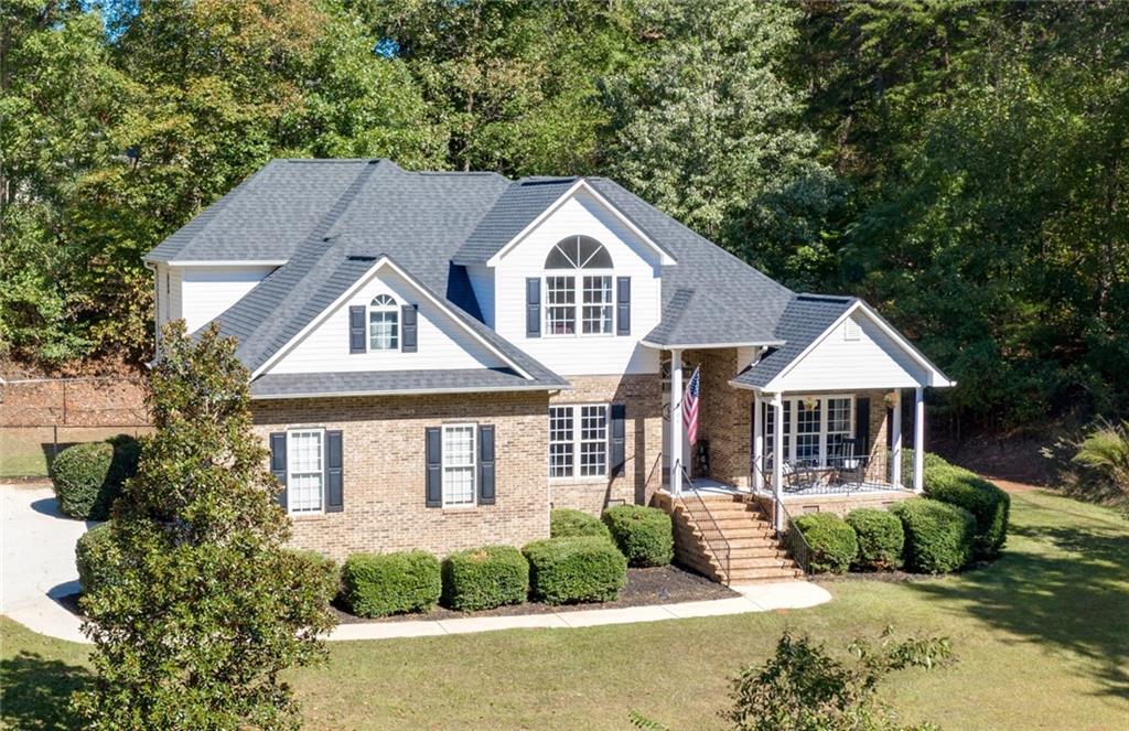 106 Royal Oaks Drive