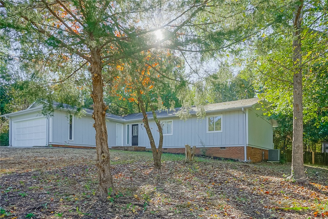 Property image 1 at 1512 Cherokee Drive, Seneca, SC 29672