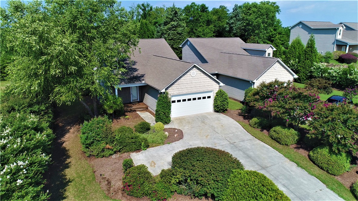 112 Harbour Springs Way