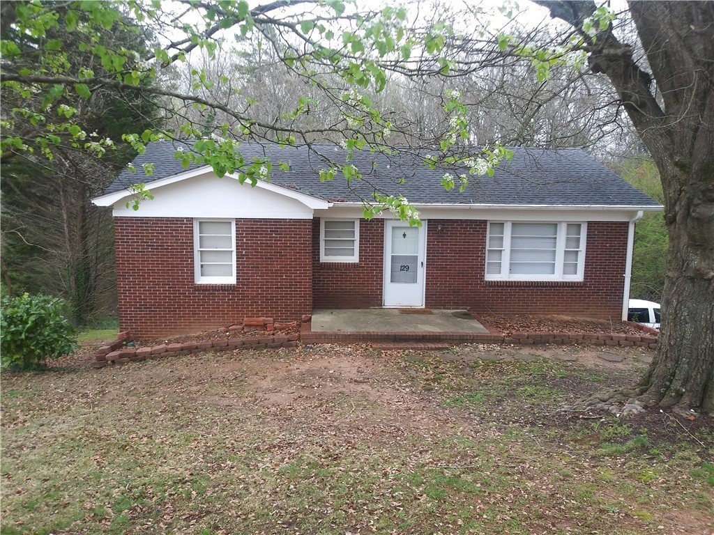 Property image 1 at 129 Tanglewood Drive, Greenville, SC 29611