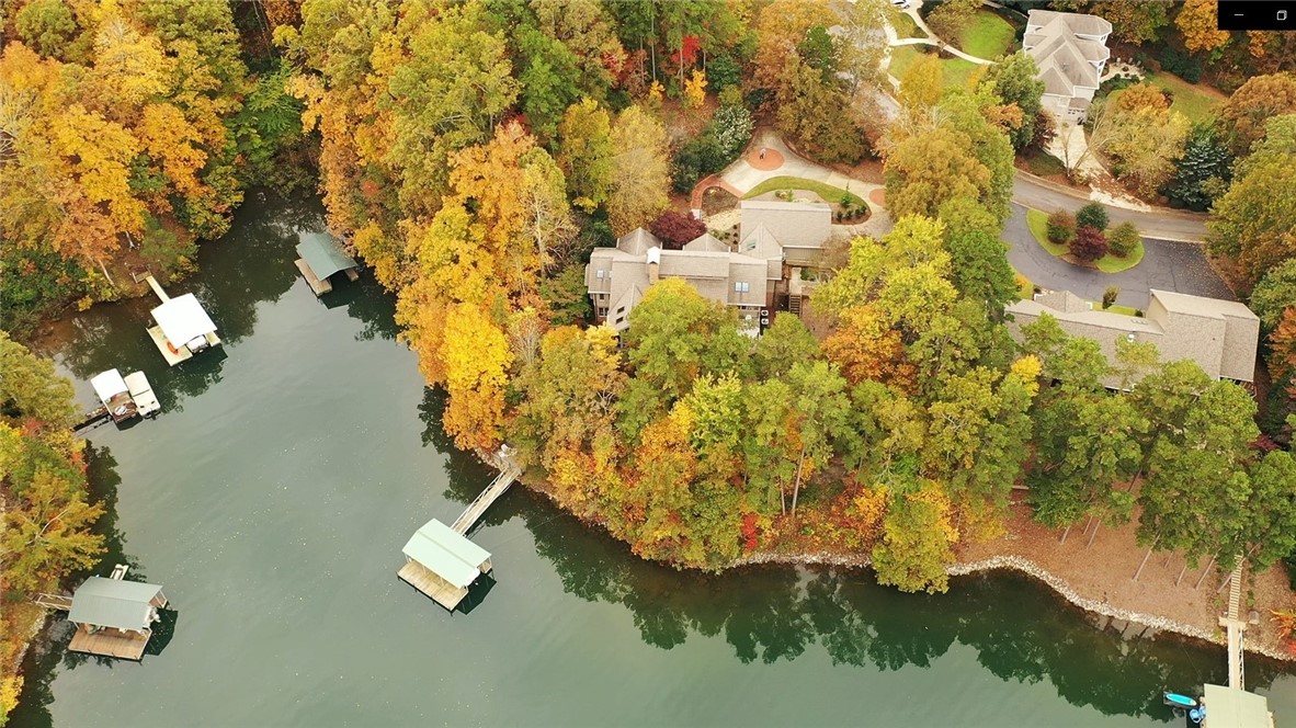 Property image 1 at 102 Island Pointe, Seneca, SC 29672