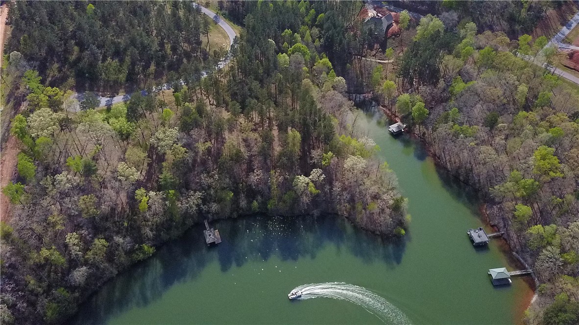 00 Little Keowee Boulevard