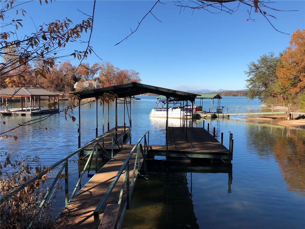 Property image 1 at 417 Woodridge Drive, Seneca, SC 29672