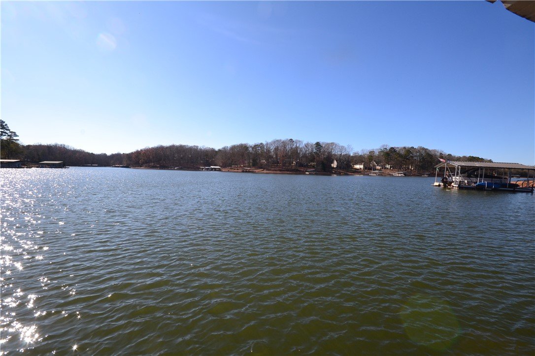 L66/67 Lakewood Drive