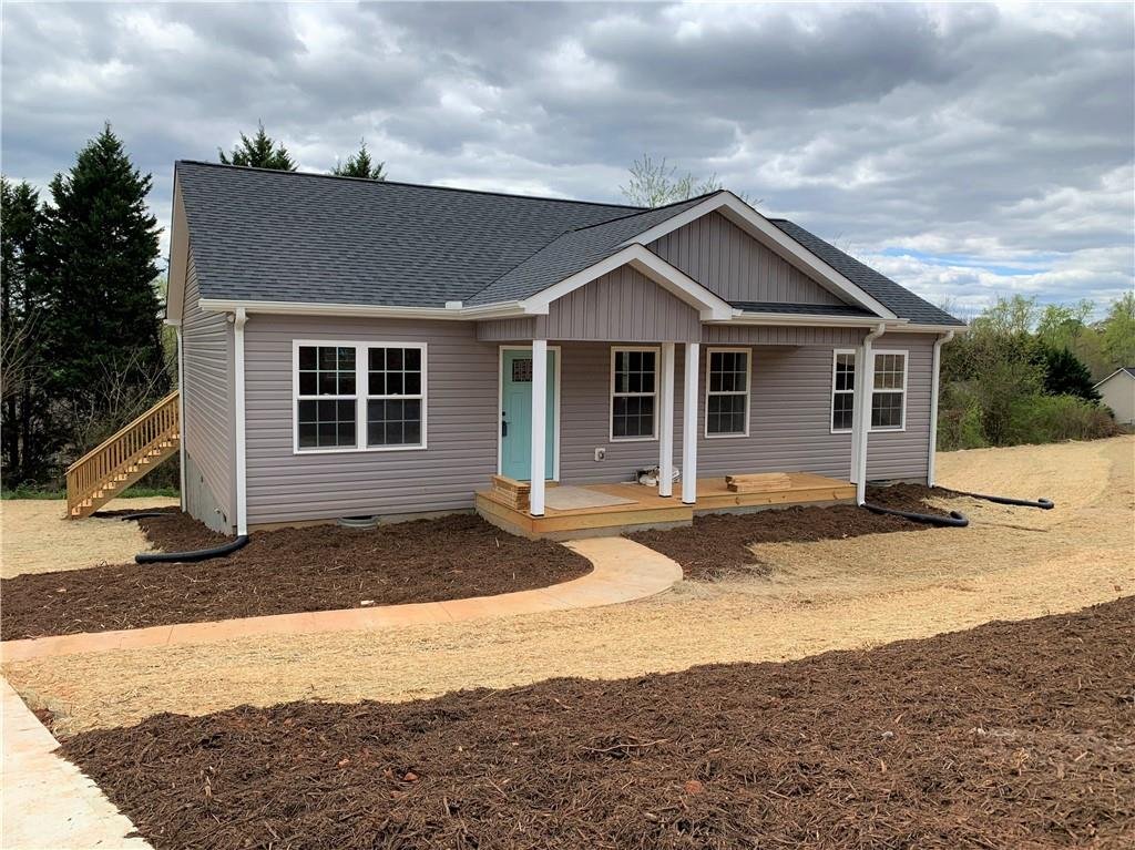 Property image 1 at 105 Sycamore Court, Pickens, SC 29671