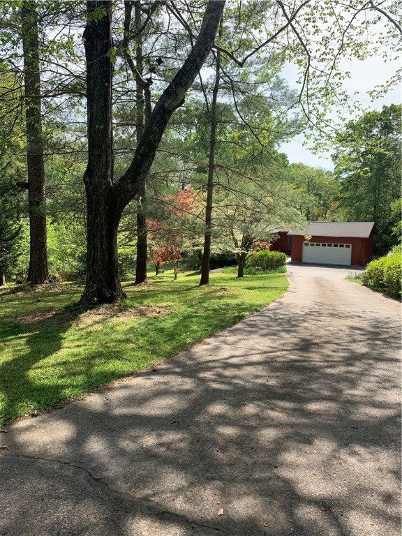 1627 Six Mile Highway