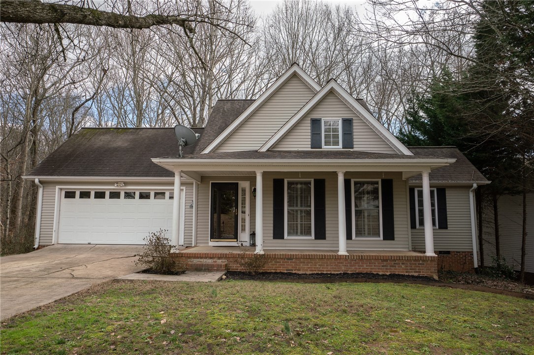 Property image 1 at 114 Grand Oak Circle, Pendleton, SC 29670