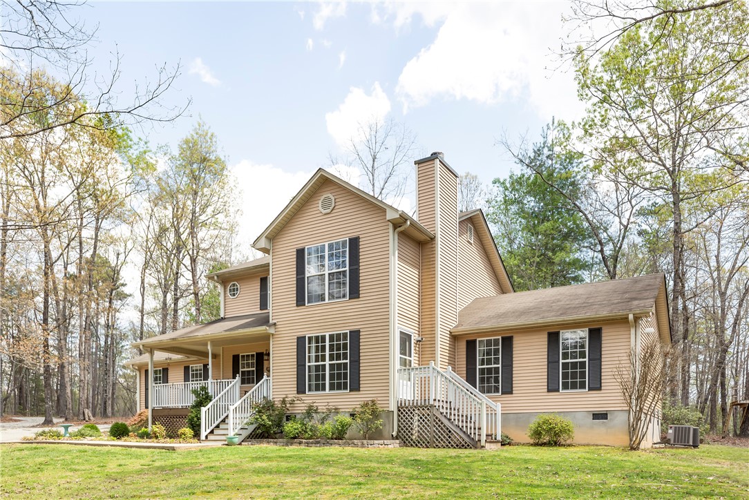 Property image 1 at 512 Red Fox Lane, Tamassee, SC 29686