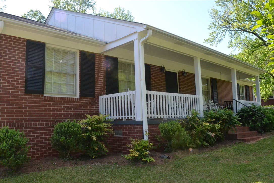 Property image 1 at 107 Ridgecrest Drive, Belton, SC 29627