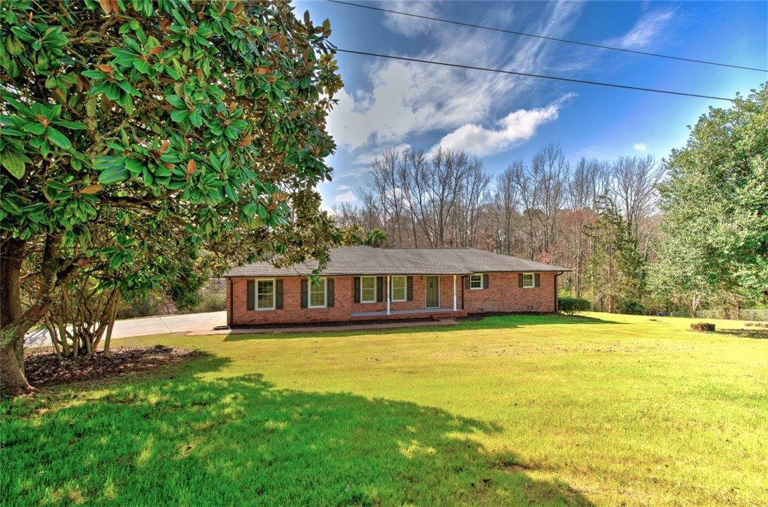 Property image 1 at 903 Parkwood Drive, Anderson, SC 29625