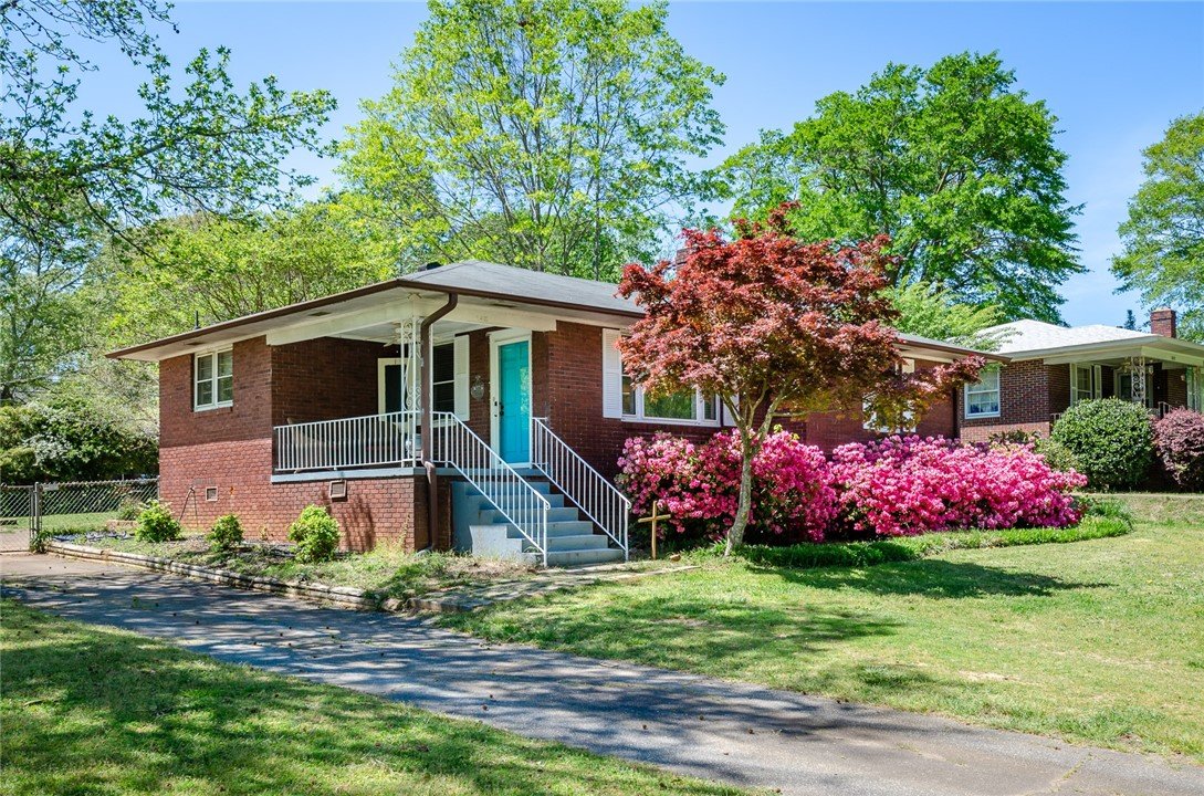 Property image 1 at 105 Ridgecrest Drive, Belton, SC 29627