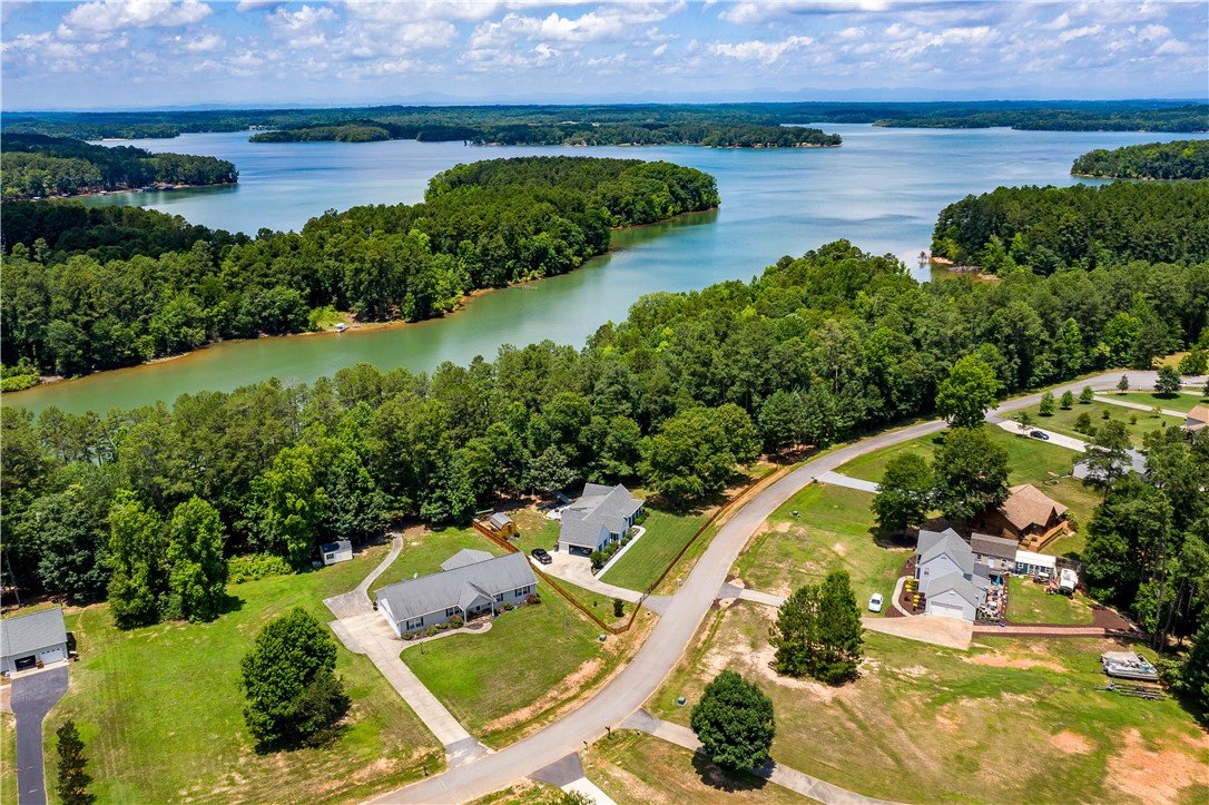 Property image 1 at 249 Bay Ridge Drive, Townville, SC 29689