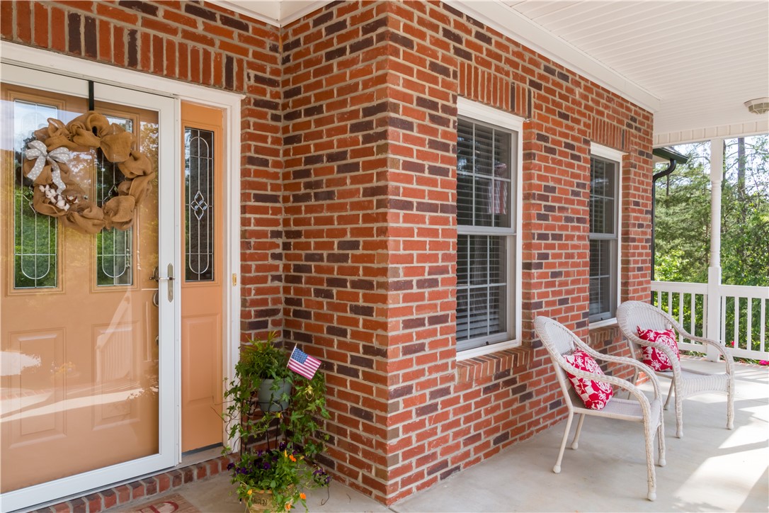 Property image 1 at 402 Arbor Way, Seneca, SC 29672