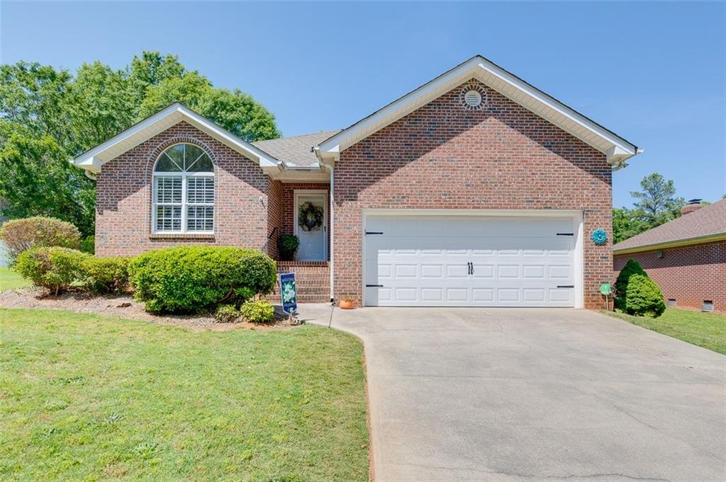 Property image 1 at 104 Woodbridge Court, Anderson, SC 29621