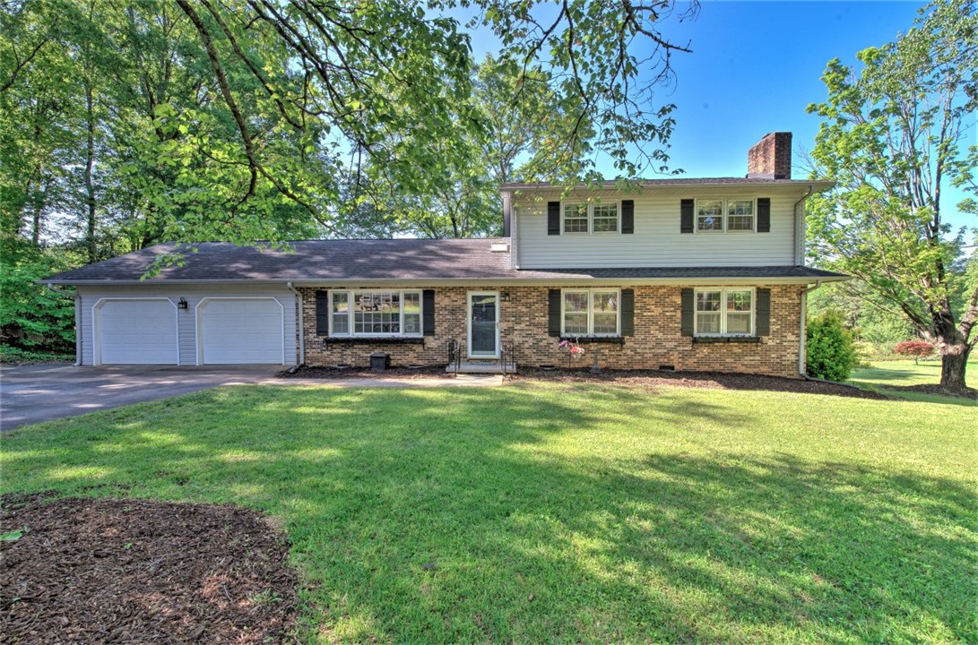 Property image 1 at 310 Hillandale Road, Liberty, SC 29657