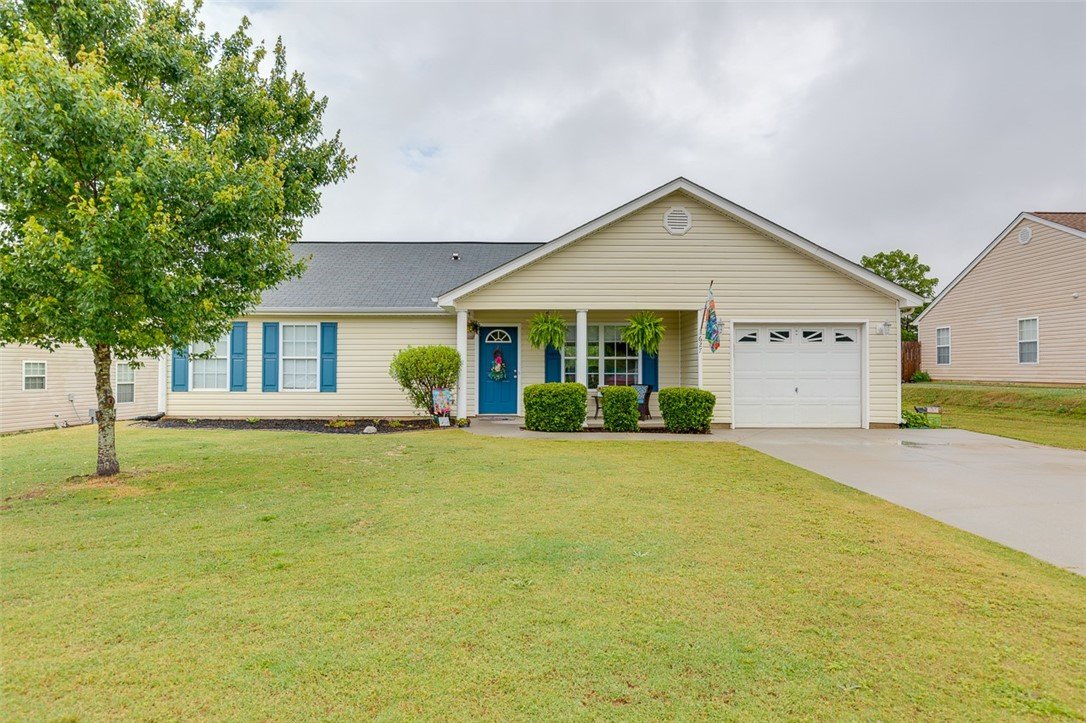 Property image 1 at 627 Hunters Lane, Anderson, SC 29625