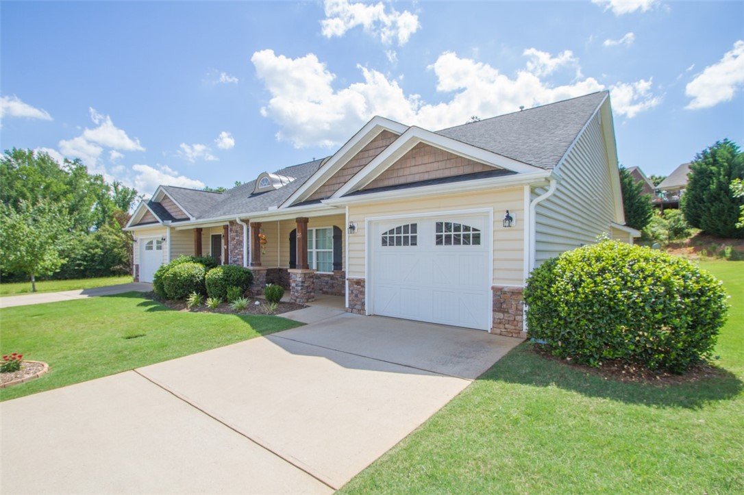 25 Hillsborough Drive