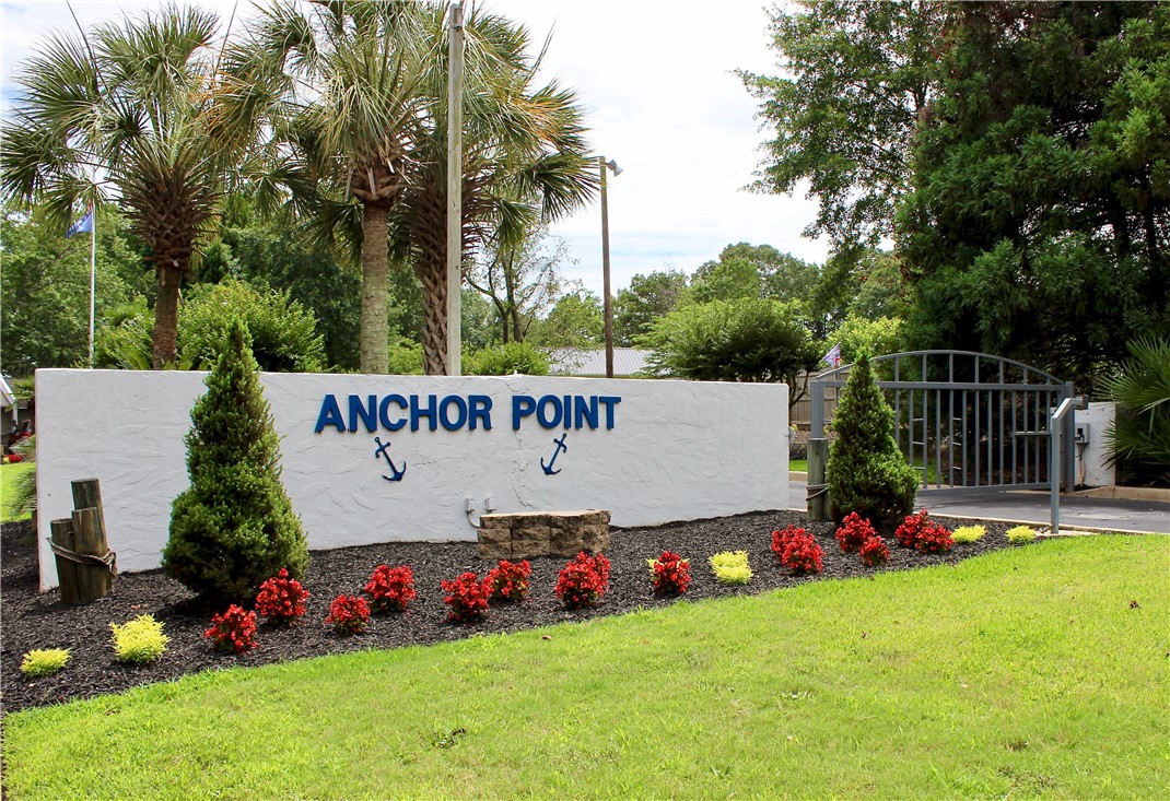 25 Anchor Pointe