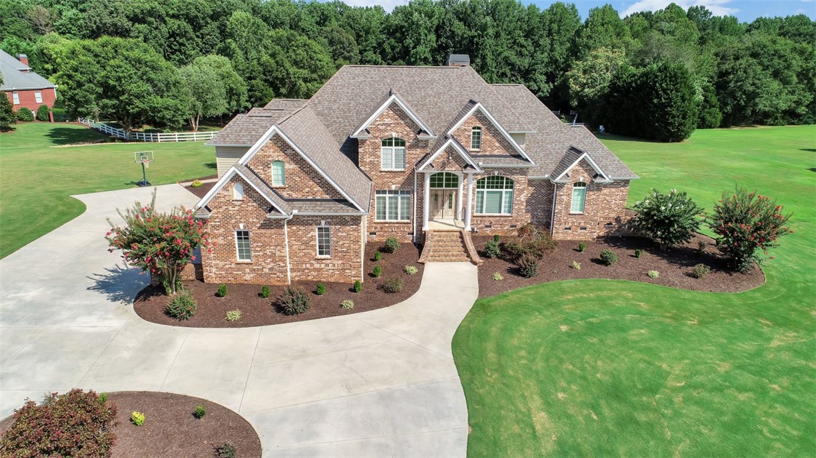 Property image 1 at 100 Woodstream Way, Williamston, SC 29697