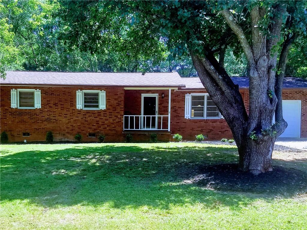 Property image 1 at 407 Spring Forest Drive, Central, SC 29630