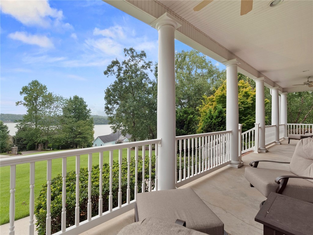 Property image 1 at 305 Bay Hill Drive, West Union, SC 29696