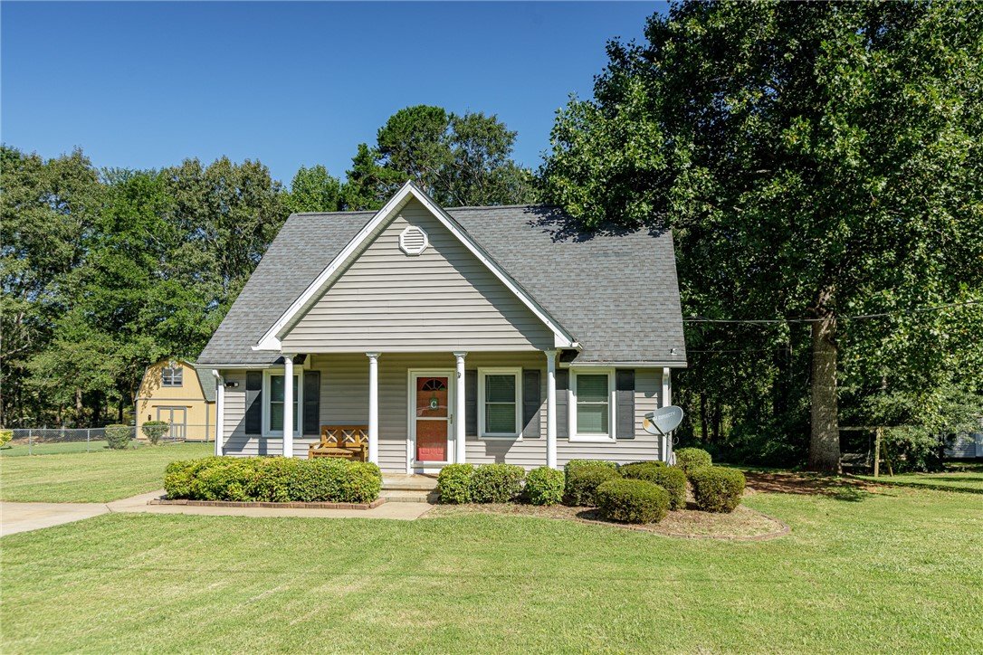 Property image 1 at 205 Lakeside Lane, Liberty, SC 29657