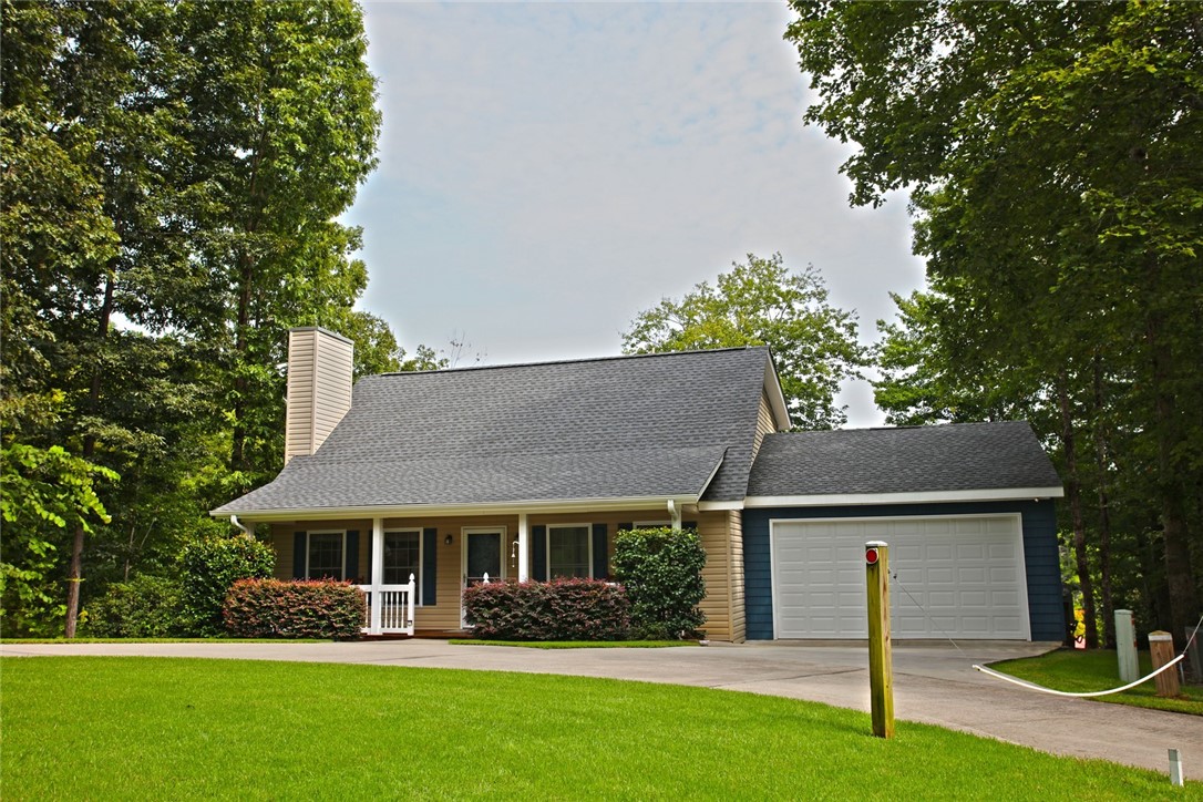 Property image 1 at 413 Clearwater Cove, Salem, SC 29676