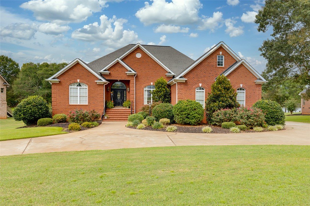 Property image 1 at 212 Waterfront Drive, Williamston, SC 29697