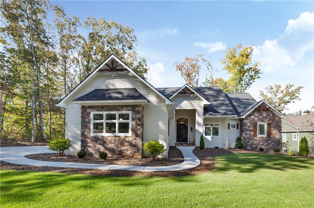 Property at 300 Pointe East Drive, Seneca, SC 29672