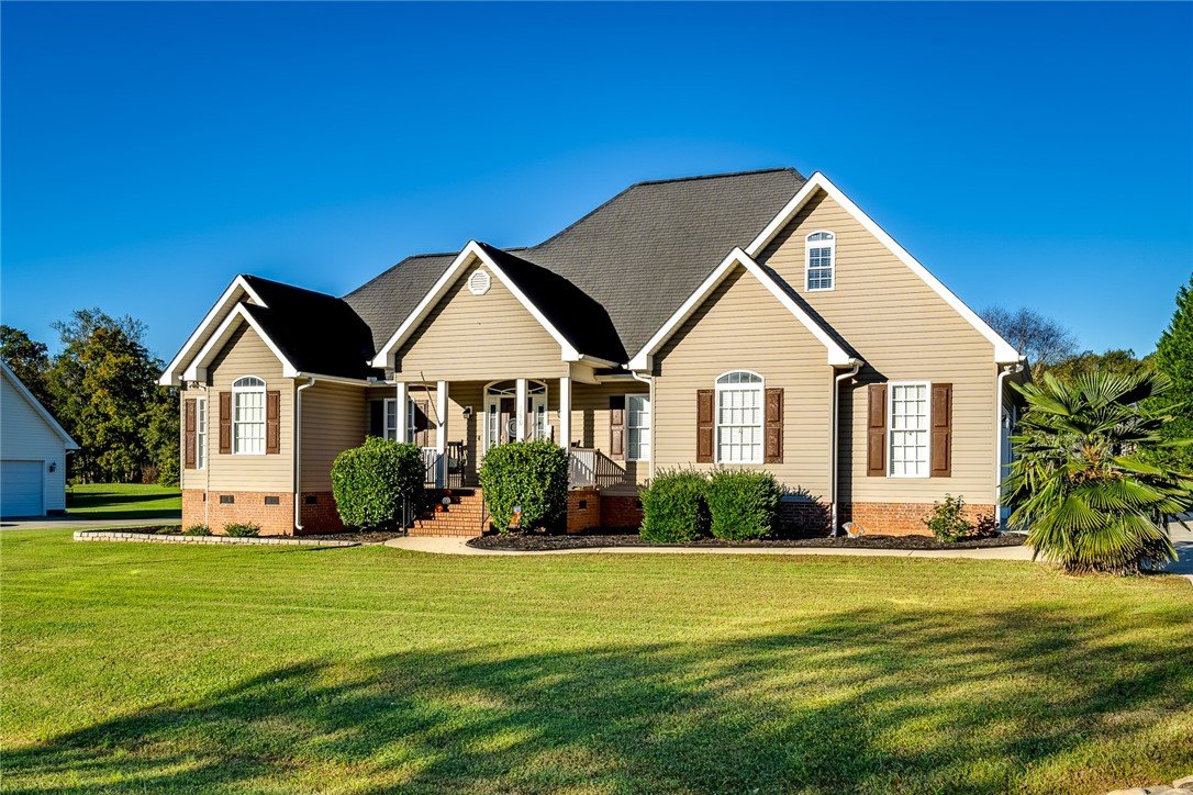 Property image 1 at 119 Landau Lane, Anderson, SC 29625