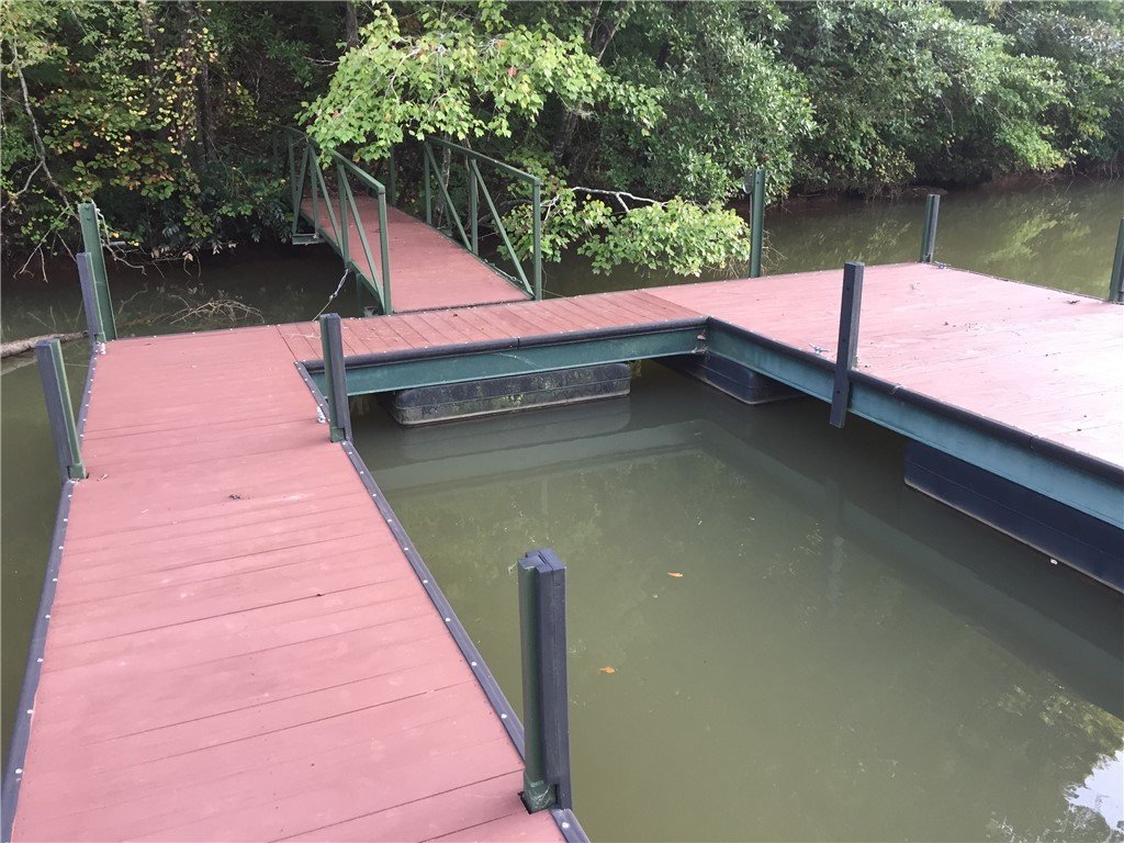 Property image 1 at 153 Waters Edge Lane, West Union, SC 29696